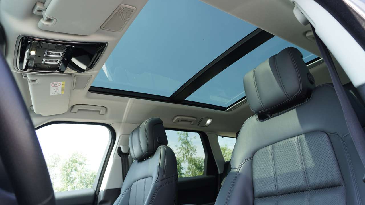 Land Rover Range Rover Sport HSE 2.0/PANODAK/21"/ACHTERUITRIJCAM/PARK DISTANCE — foto 9 van 18
