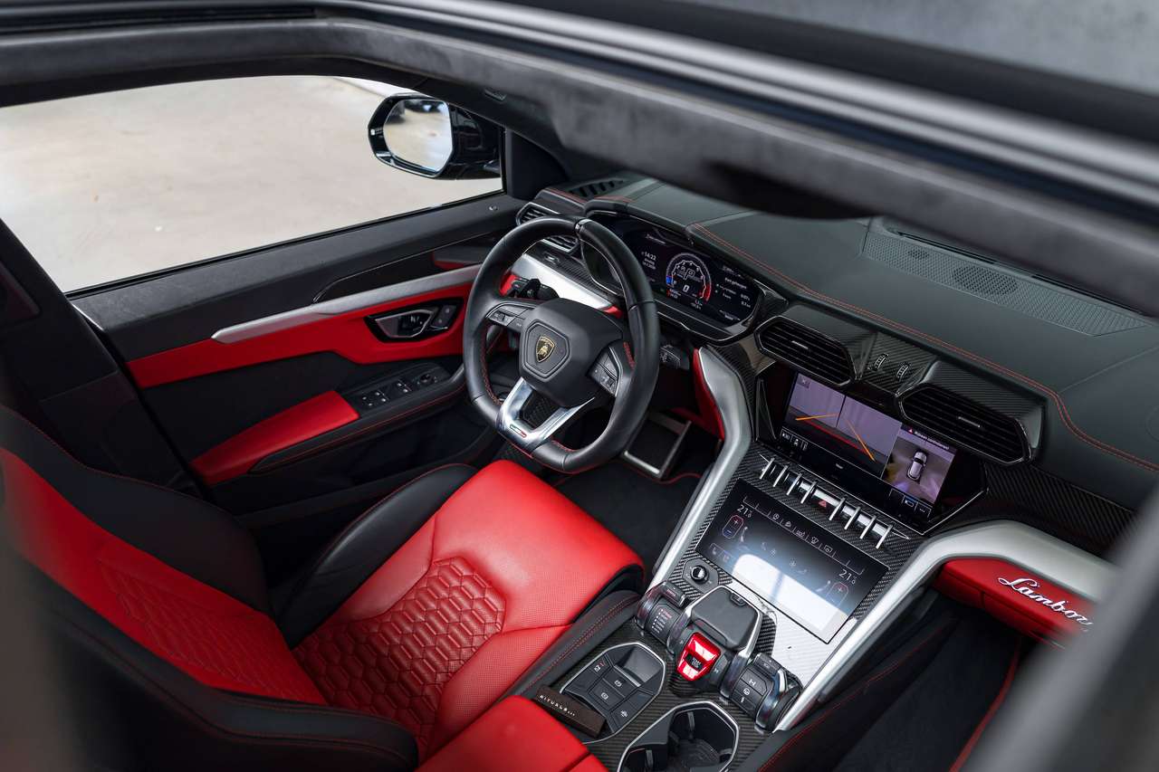 Lamborghini Urus 4.0 BITURBO V8|LUKAKU FIRST OWNER|NIGHT VISION|360°|BANG&OLUFSEN|MASSAGE|HEAD-UP|ZETELVERW.+KOELING|CARBON|REAR WHEEL ST. — foto 6 van 25