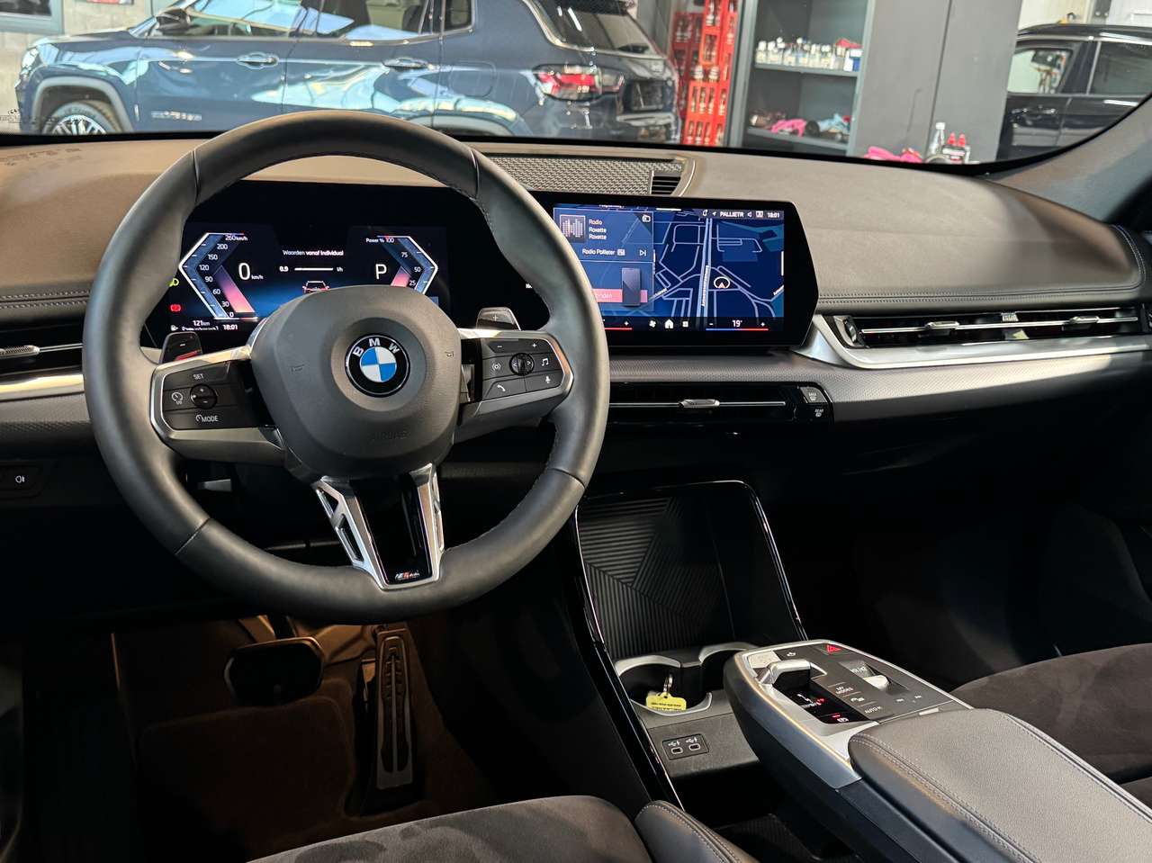 BMW X1 1.5iA sDrive18i M-Sport — foto 10 van 19