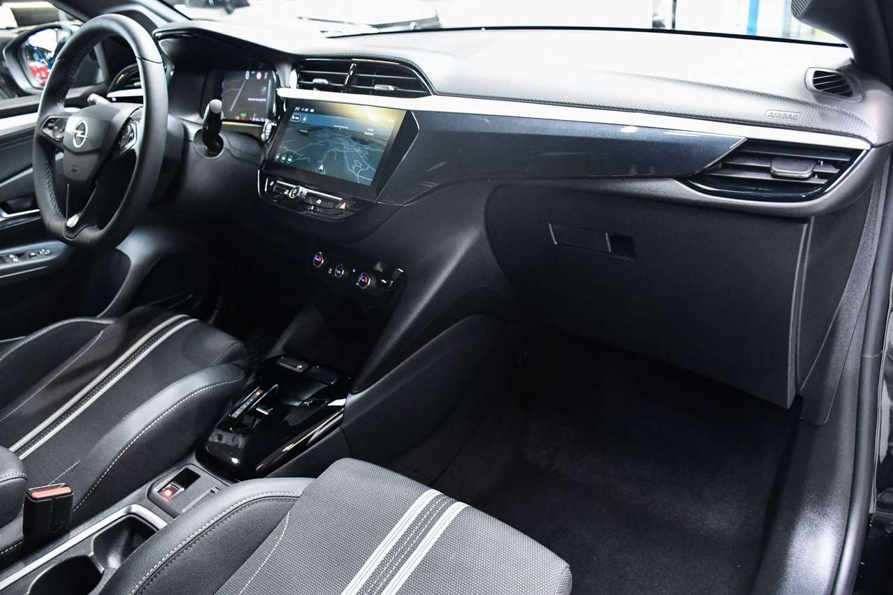 Opel Corsa-e e-Corsa 50 kWh GS Full Elektric - NAVIGATIE / CAMERA / BLIS / SMARTLINK / PDC / CC — foto 7 van 21