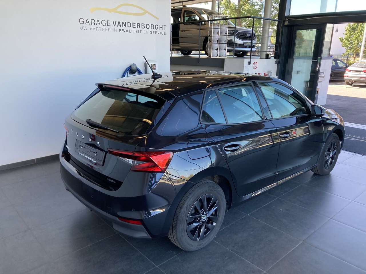 Skoda Fabia 1.0TSI BENZINE  AUTOMAAT MET SLECHTS 17000KM!!!!! — foto 4 van 23