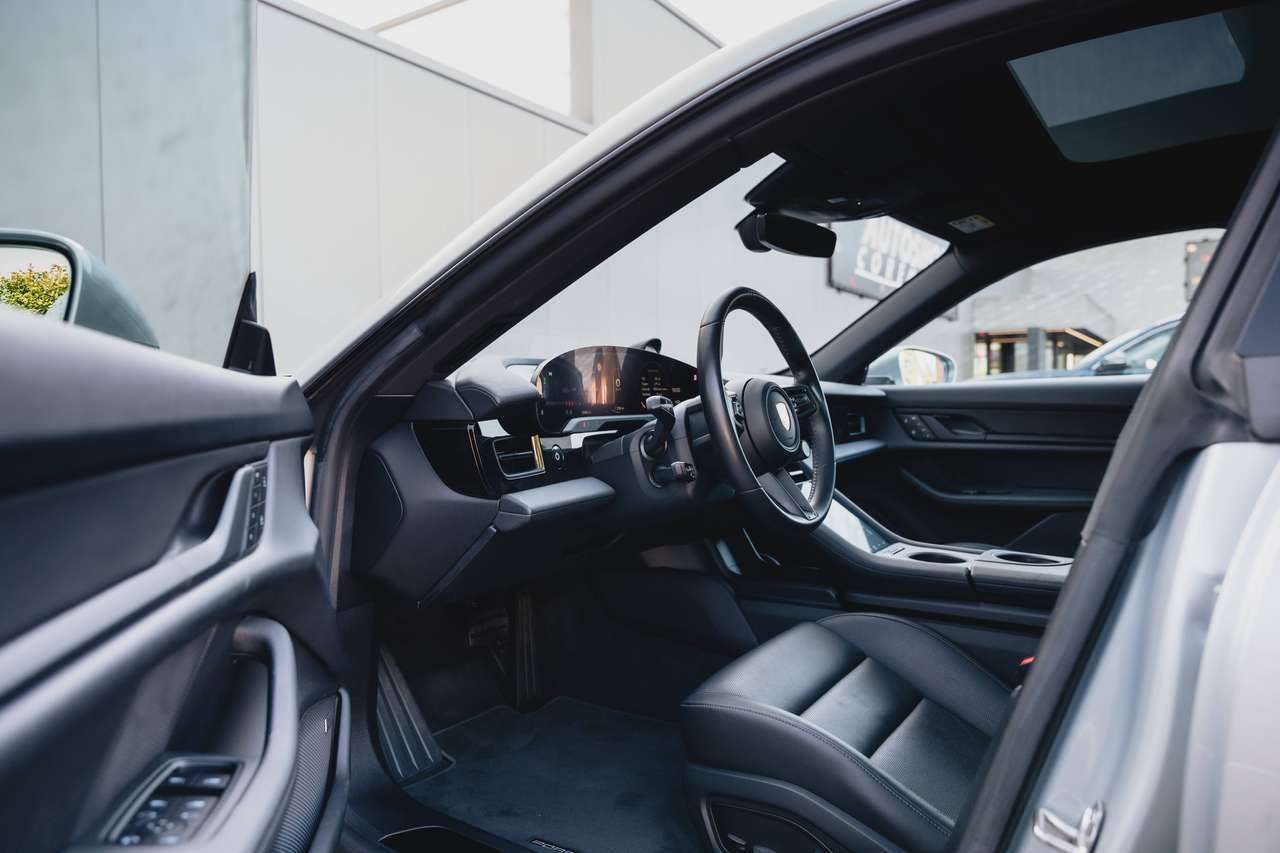 Porsche Taycan 4S Cross Turismo 93.4kWh Performance Battery Plus - 1st. Hand - Porsche History — foto 12 van 25