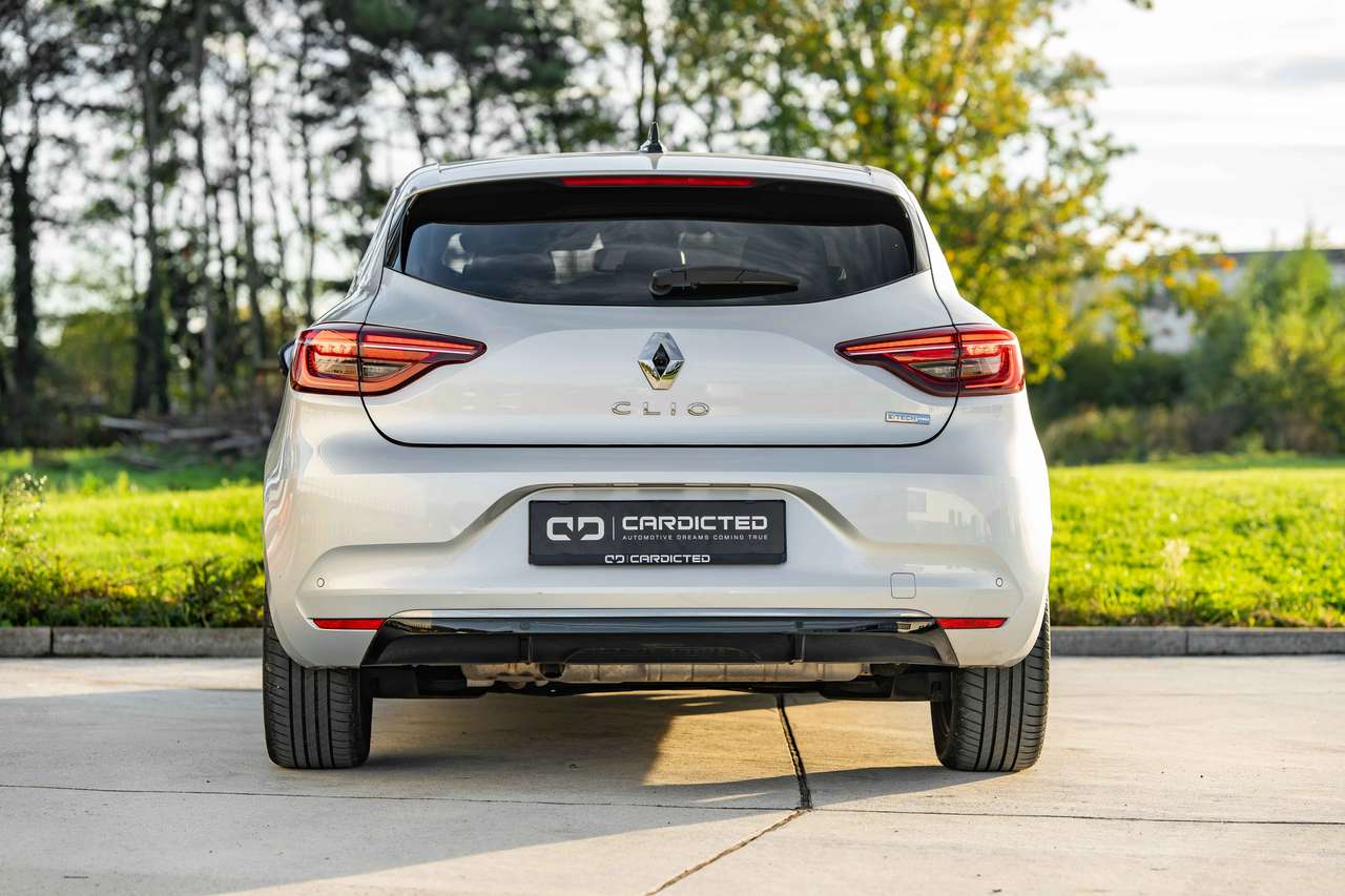 Renault Clio (2022) — foto 13