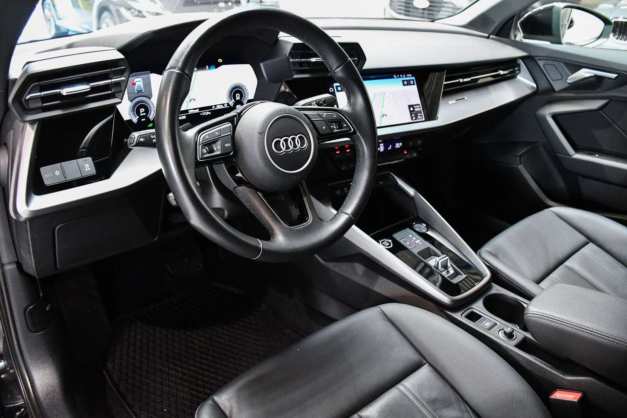 Audi A3 A3 40TFSI Design PHEV - NAVIGATIE / CAMERA / ACC / SMARTLINK / PDC — foto 6 van 16