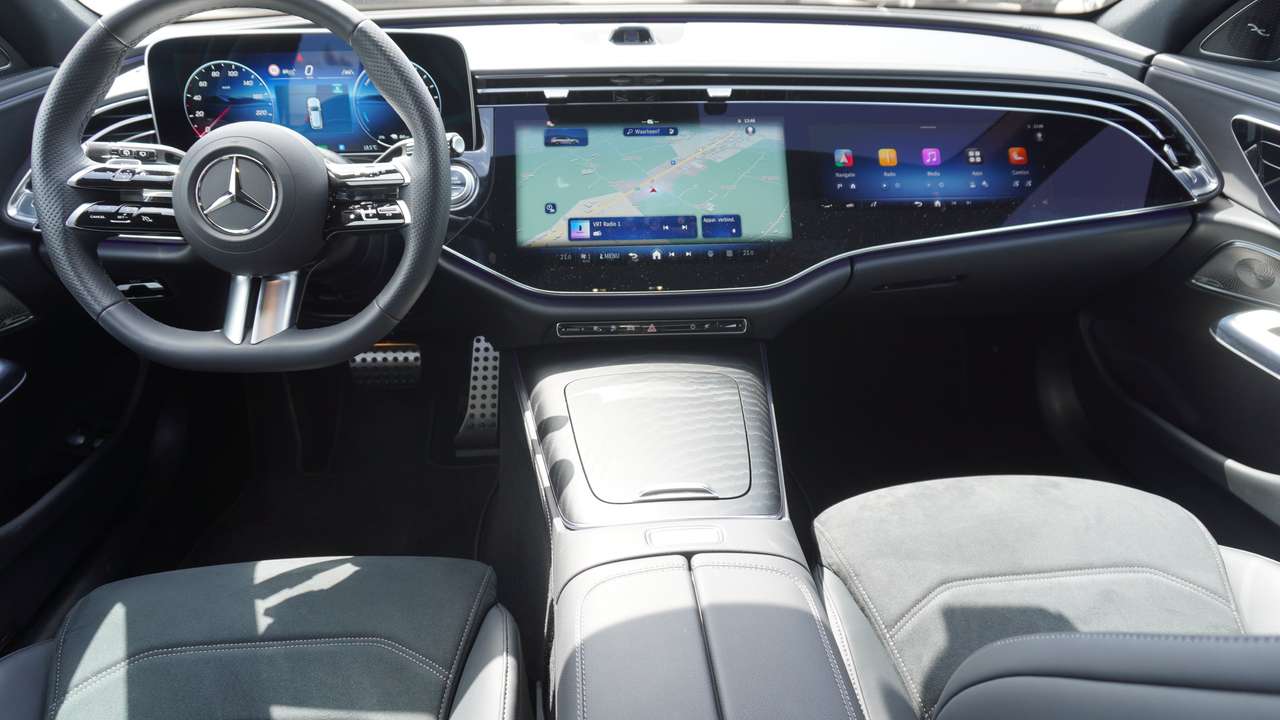 Mercedes-Benz E 300 e AMG/HYPERSCREEN/KEYLESS/20"/DRAADLOOS LADEN GSM — foto 12 van 18