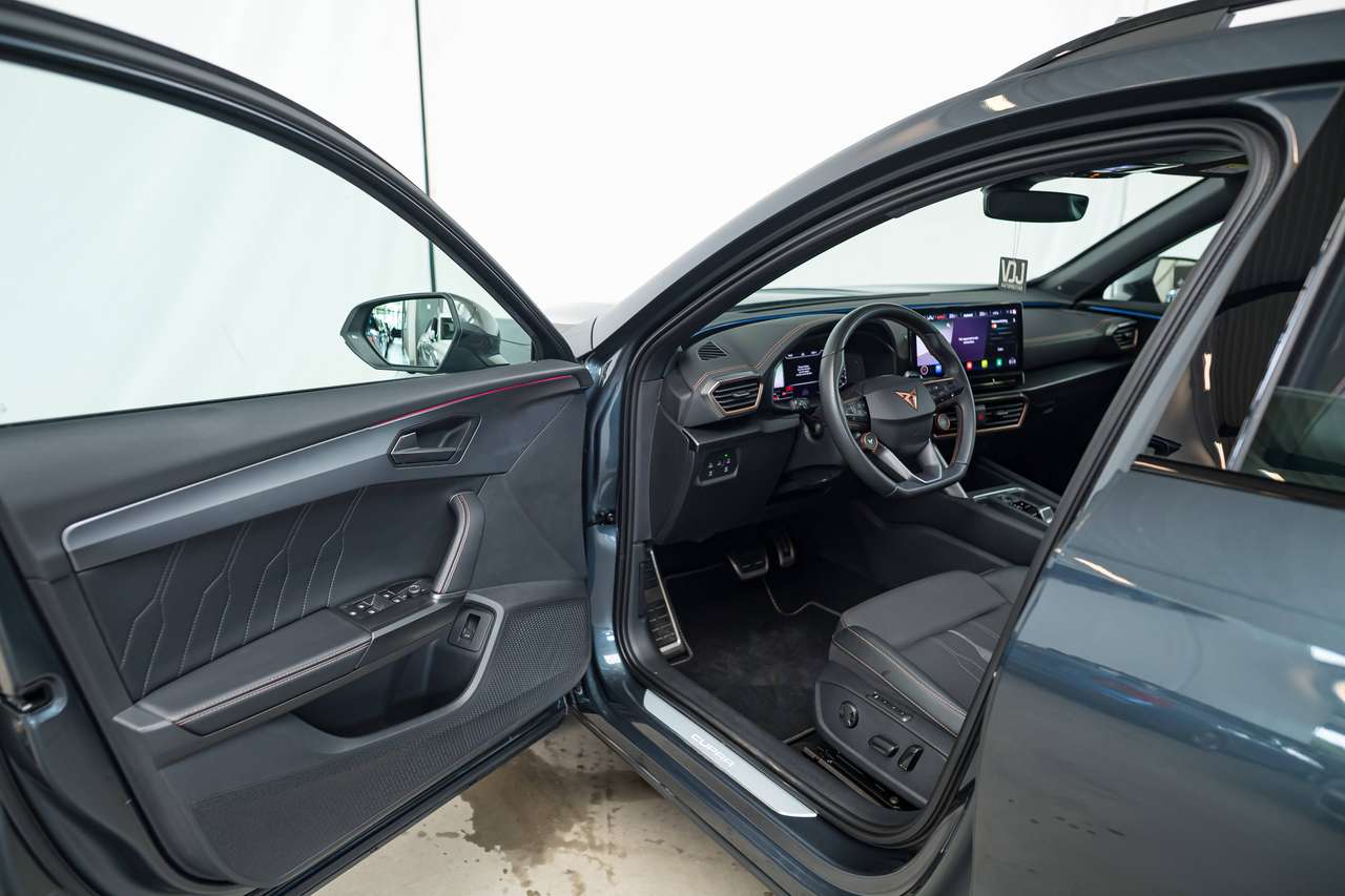 CUPRA Formentor VZ|4MOTION|GARANTIE|PANO|KEYLESS|SFEERVERL.|ZETELVERW.|ACC|LA| — foto 21 van 25
