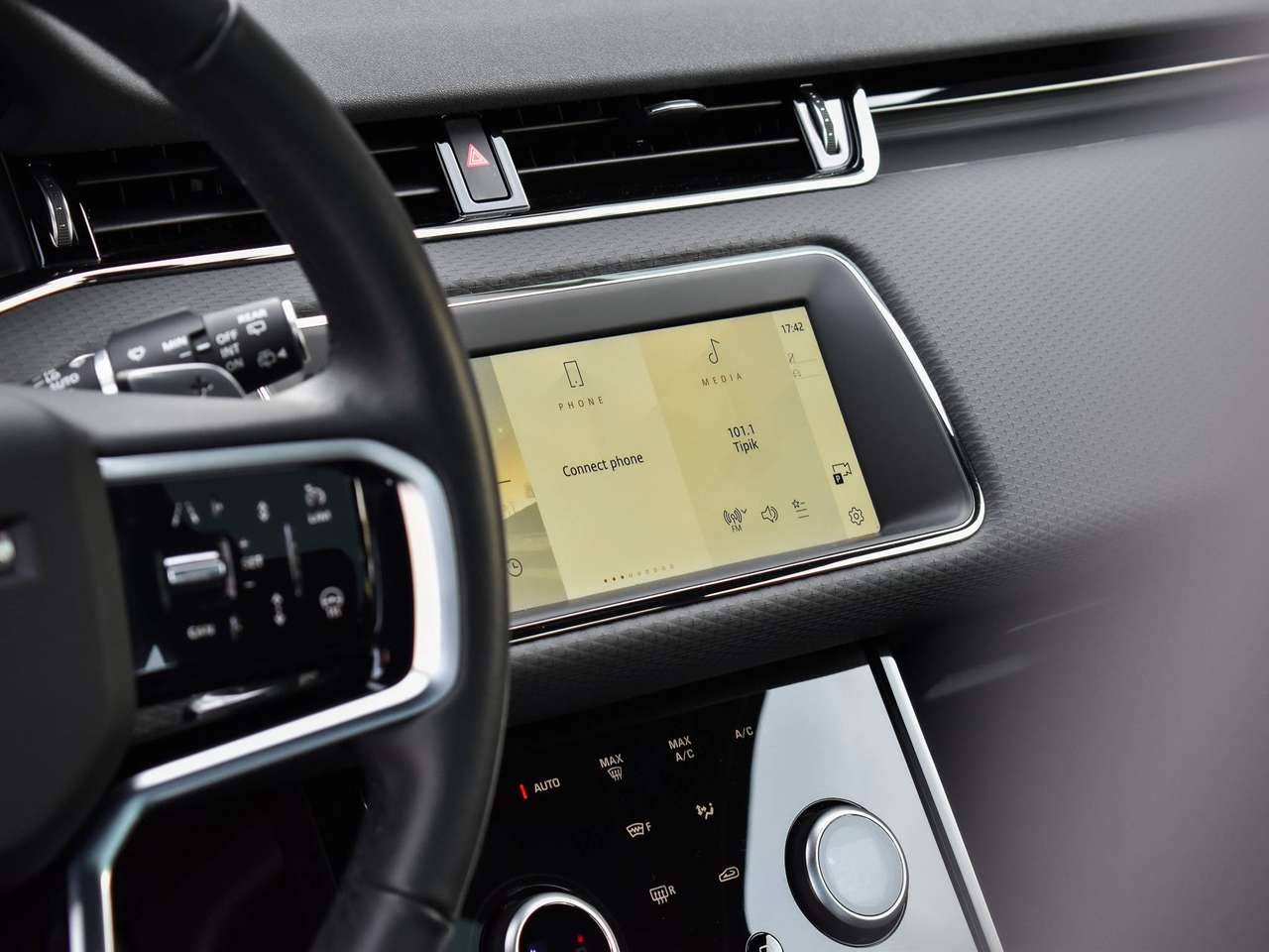 Land Rover Range Rover Evoque P300e R-DYNAMIC S - PHEV - AWD — foto 13 van 25