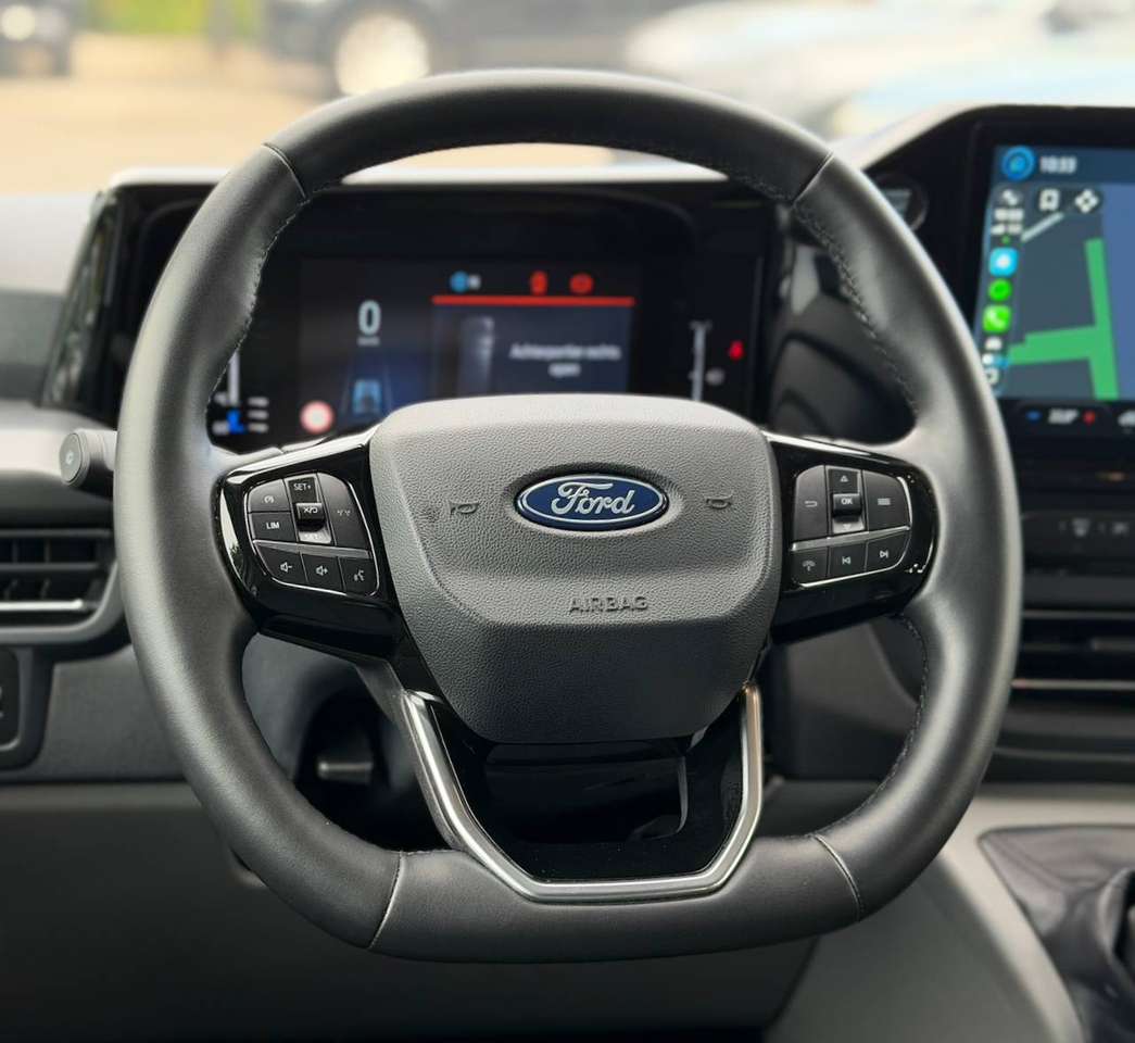 Ford Tourneo Custom TITANIUM 9PL CARPLAY CAMERA — foto 7 van 19