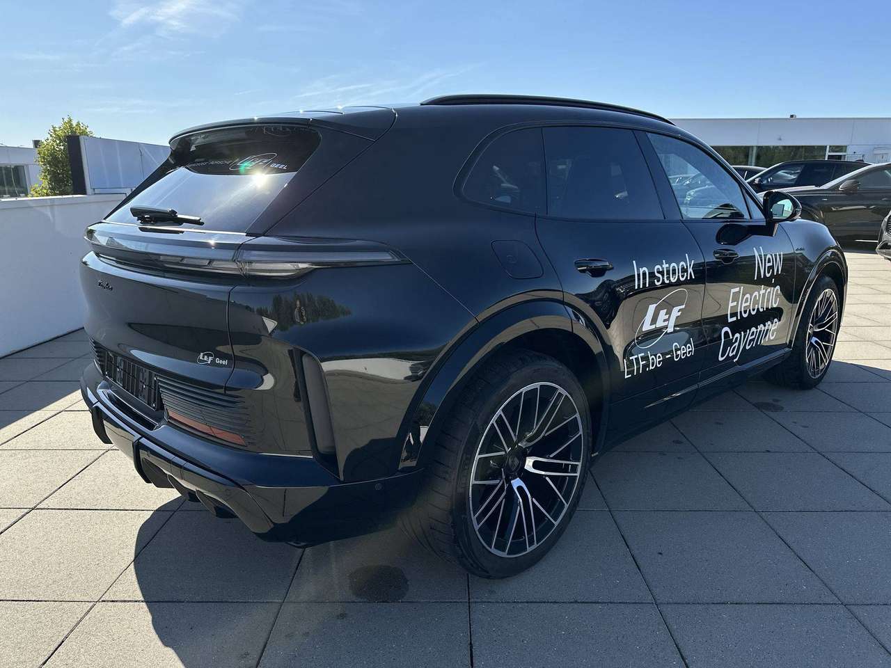 Porsche Cayenne TURBO ELECTRIC 22" Techno Head-UP Active Ride Full Full — foto 7 van 19