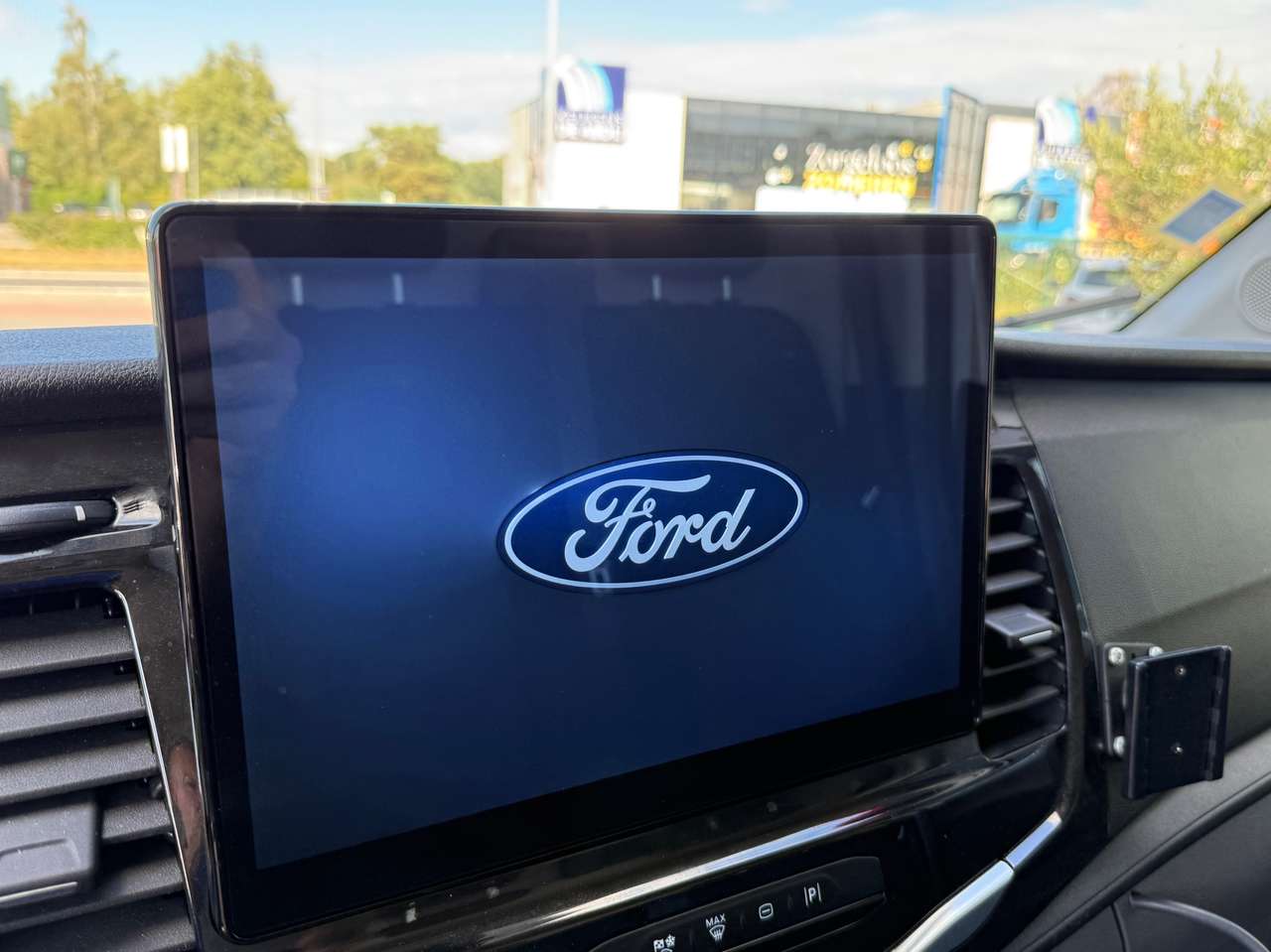 Ford Transit 2.0 TDCi L2H2 Automatic Camera Apple CarPlay — foto 15 van 19