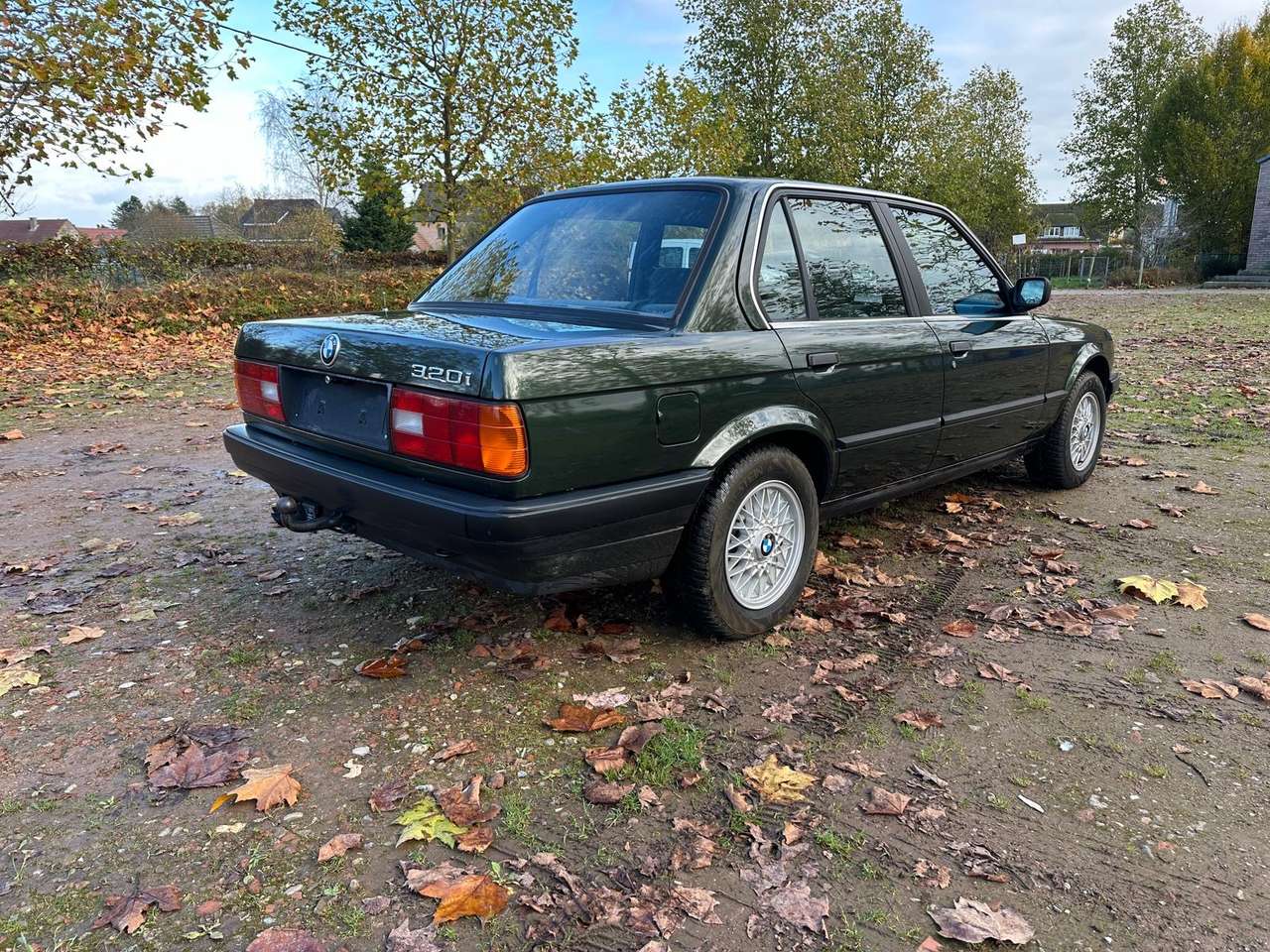 BMW 320 e30 — foto 12 van 14