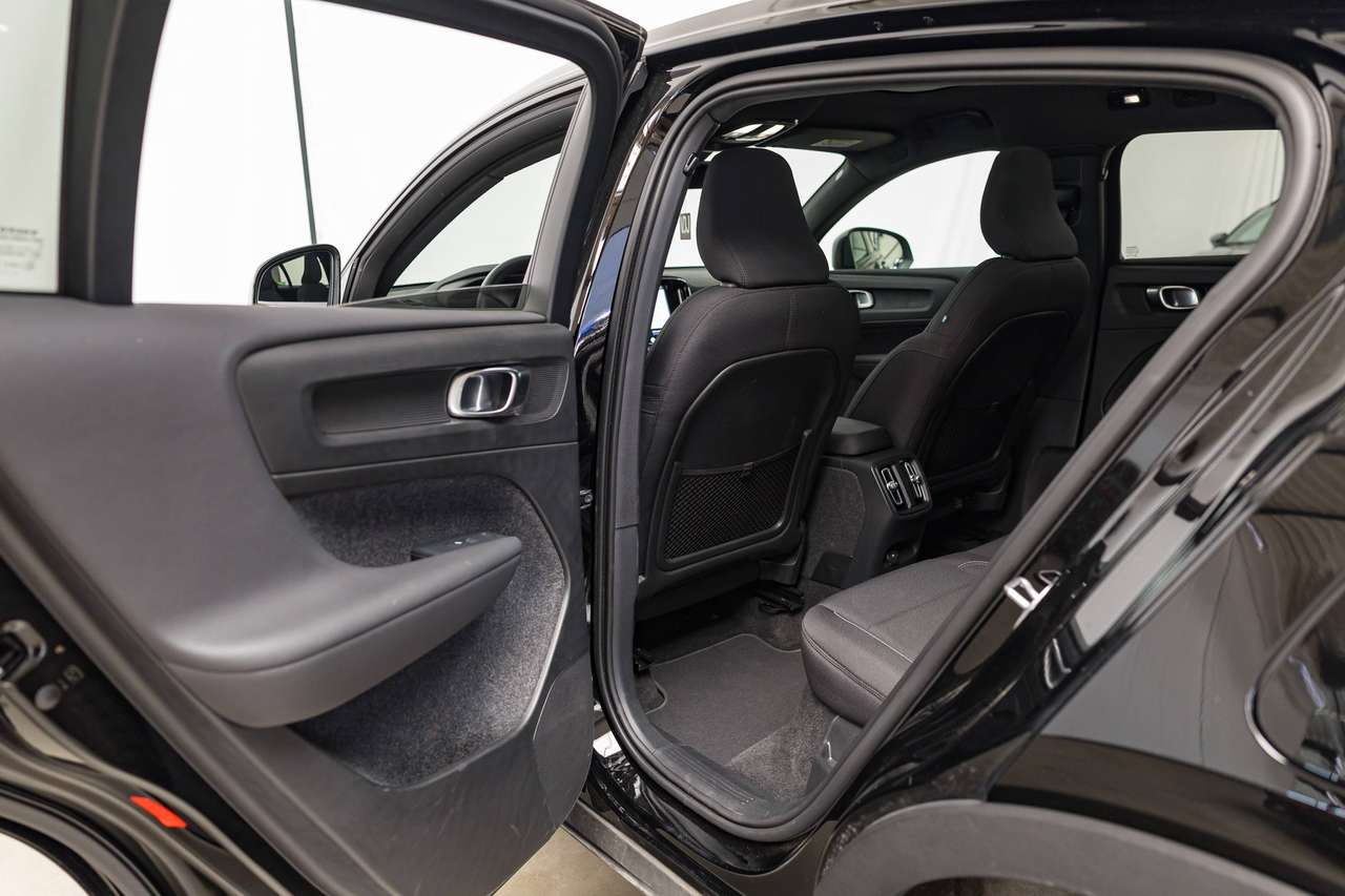 Volvo C40 C40 69 kWh RECHARGE CORE|GARANTIE|ZETELVERW.|HIGH PERF. AUDIO|BLUETOOTH|ACC|LA|CAMERA| — foto 13 van 25
