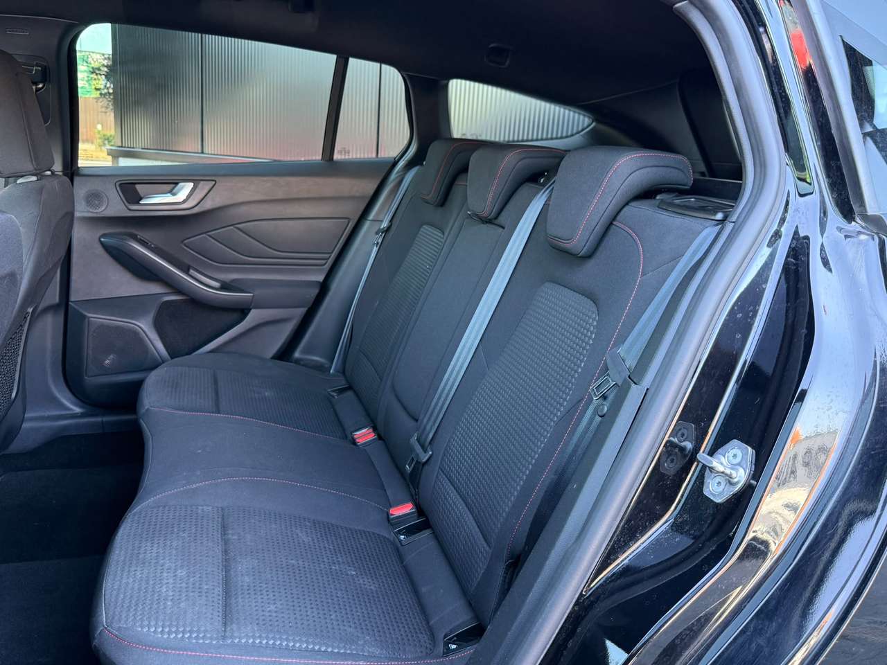 Ford Focus 1.0 EcoBoost ST-Line AUTOMATIC — foto 10 van 17