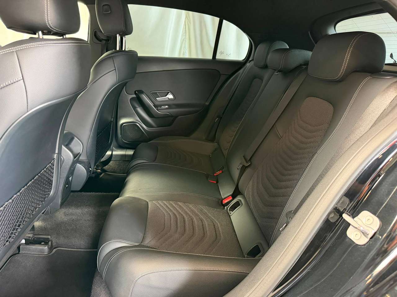 Mercedes-Benz A 250 A 250 e PHEV Business Line — foto 13 van 16