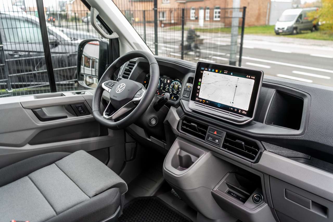 Volkswagen Crafter 35 L3H3 2.0TDI - Automaat- Trekhaak / Camera/ LED - 5j Warranty - 42.800ex — foto 12 van 16