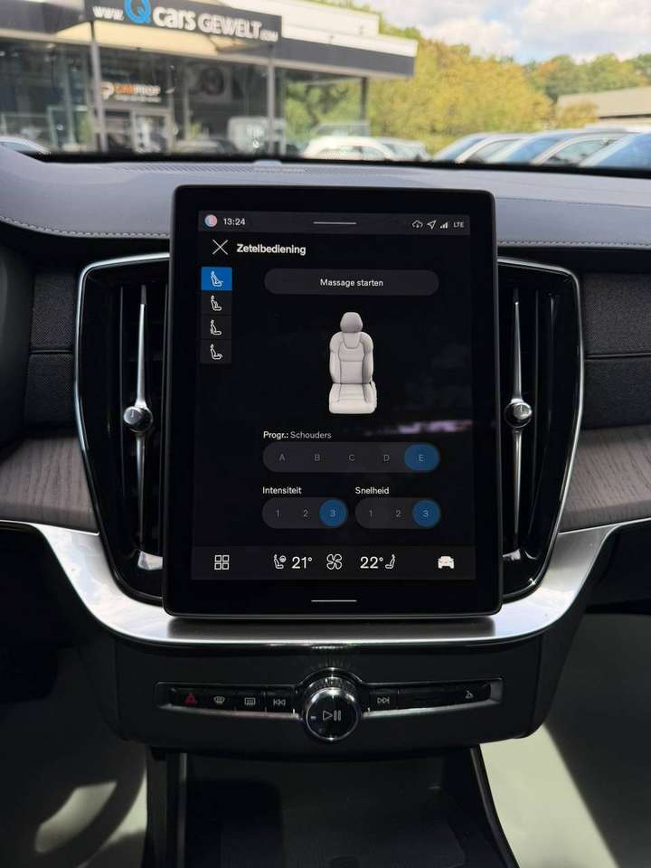 Volvo XC90 T8 ULTRA DARK MASSAGE GEKOELDE ZETELS PANO HARMAN KARDON — foto 19 van 22