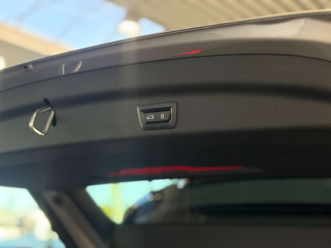 BMW X1 1.5iA sDrive18i M-Sport — foto 8 van 22