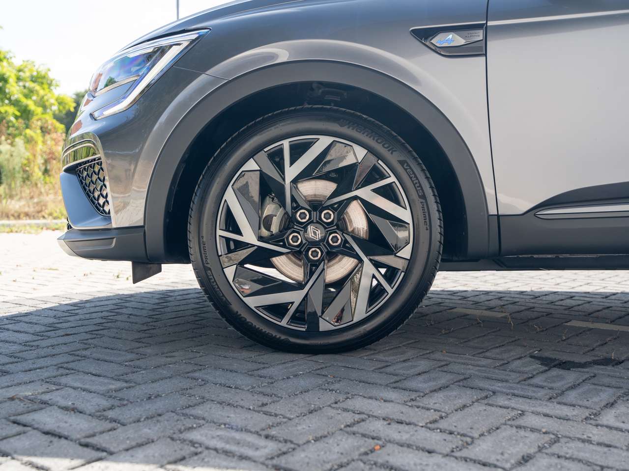 Renault Arkana Arkana E-TECH 1.6i Alpine Edition FULL-OPTION - PANORAMA/CAMERA/ADAP CRUISE CONTROL/KEYLESS/BOSE SOUND SYSTEEM/LED — foto 12 van 24