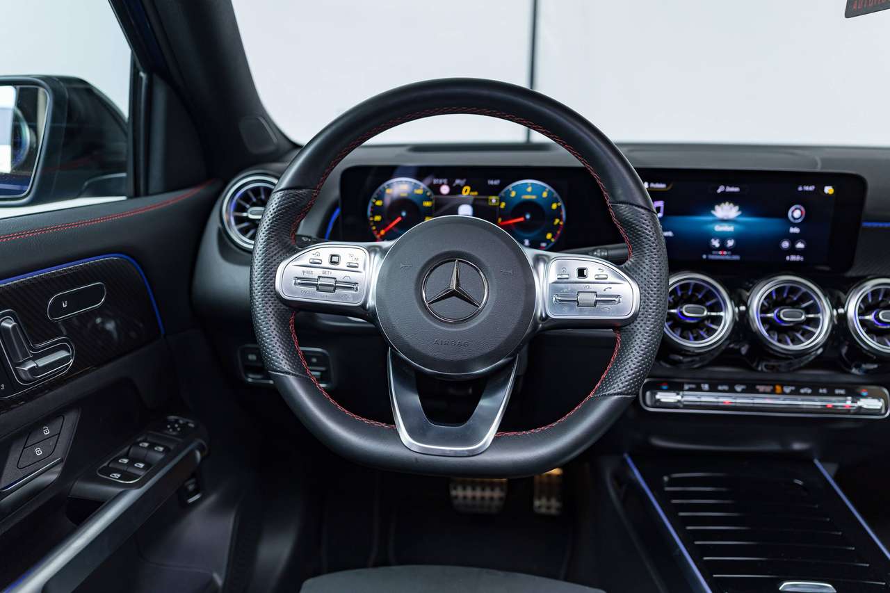Mercedes-Benz GLB 180 AMG Line|CARBON|PANO|360°|HEAD-UP|SFEERVERL.|ZETELVERW|KEYLESS|ACC|LA|GARANTIE| — foto 16 van 25