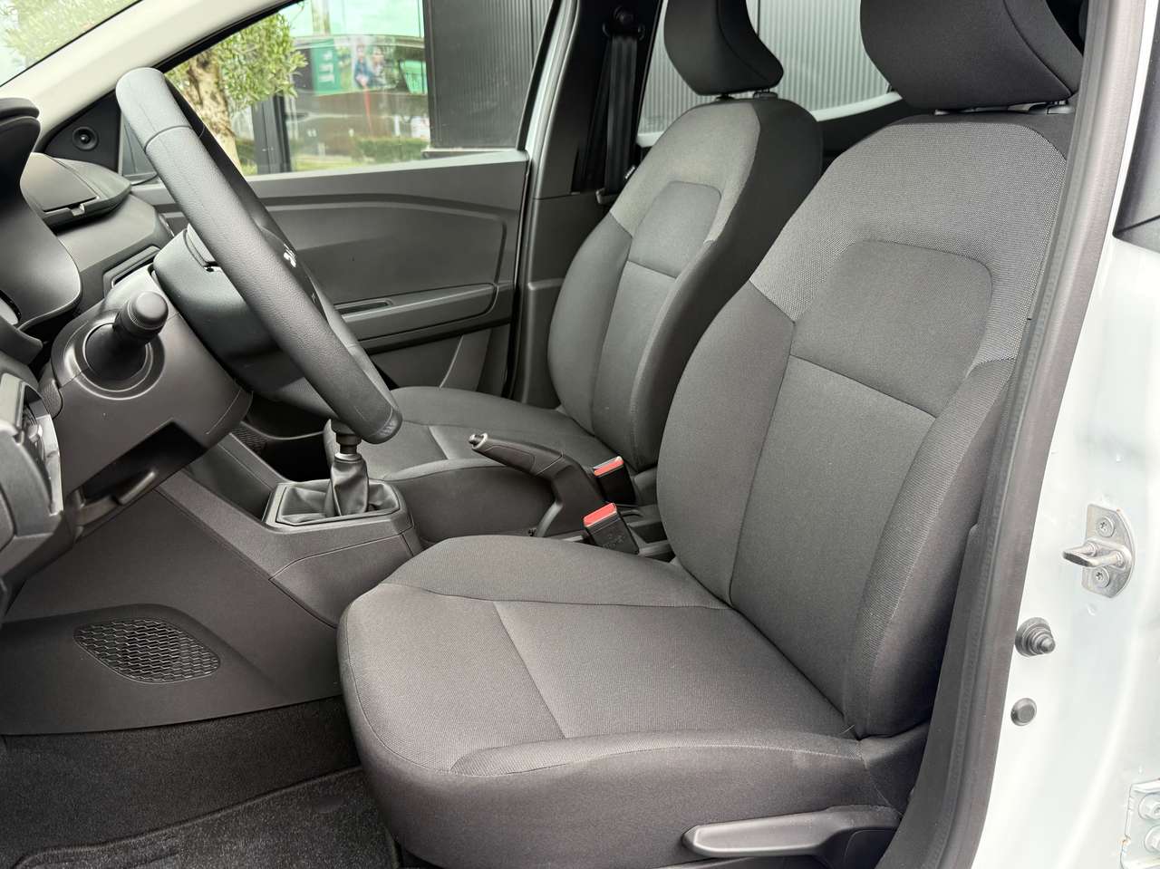 Dacia Sandero 1.0i SCe Airco 2800km NIEUWSTAAT ! Facelift — foto 10 van 17
