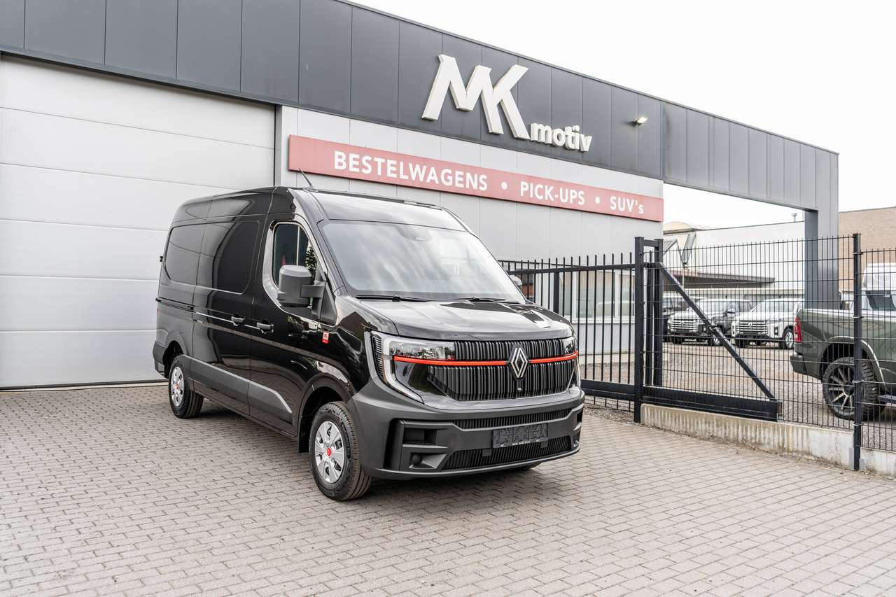 Renault Master 2.0dCi L2H2 - Automaat - Navigatie - 34.700excl — foto 16 van 17