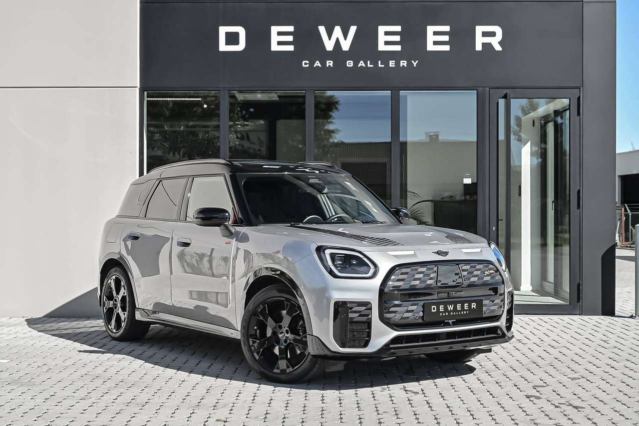 MINI Countryman E Countryman E JCW — foto 8 van 24