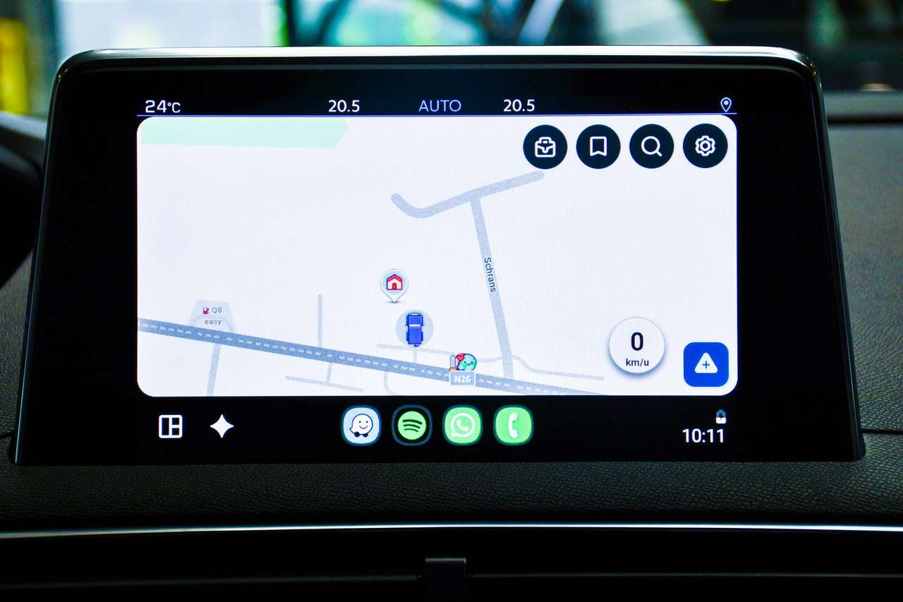 Peugeot 3008 3008 1.2 PureTech Active Pack - NAVIGATIE VIA SMARTLINK / CAMERA / PDC / CC — foto 9 van 19