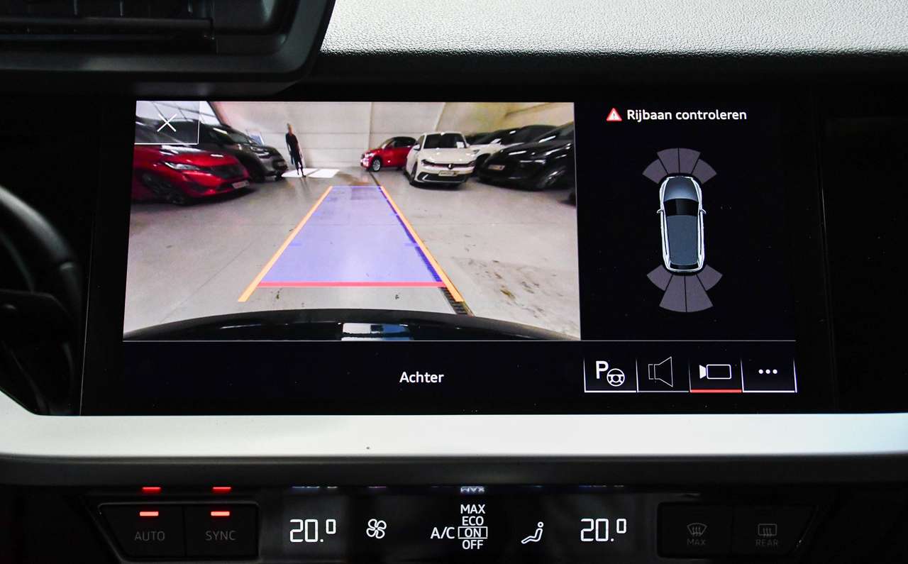 Audi A3 A3 40TFSI Design PHEV - NAVIGATIE / CAMERA / ACC / SMARTLINK / PDC — foto 8 van 16