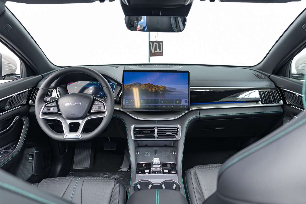 BYD Seal U ONMIDDELIJK LEVERBAAR!|BYD Seal U BOOST | BOUNDLESS GREY | pHEV | PANO | ACC | LA | 360° | — foto 17 van 25