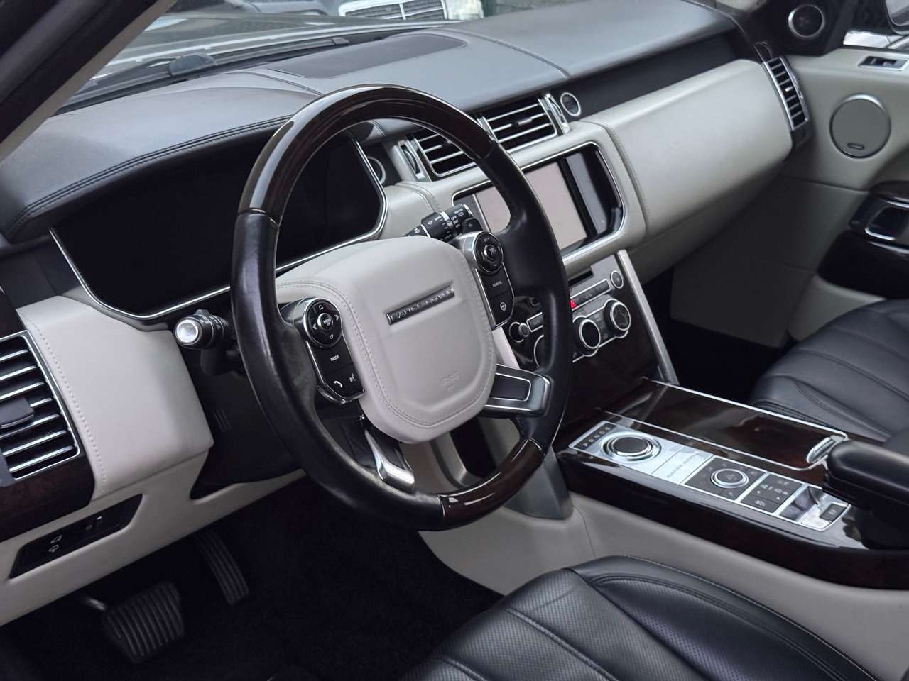 Land Rover Range Rover 4.4 SDV8 Autobiography | Lichte vracht — foto 5 van 21