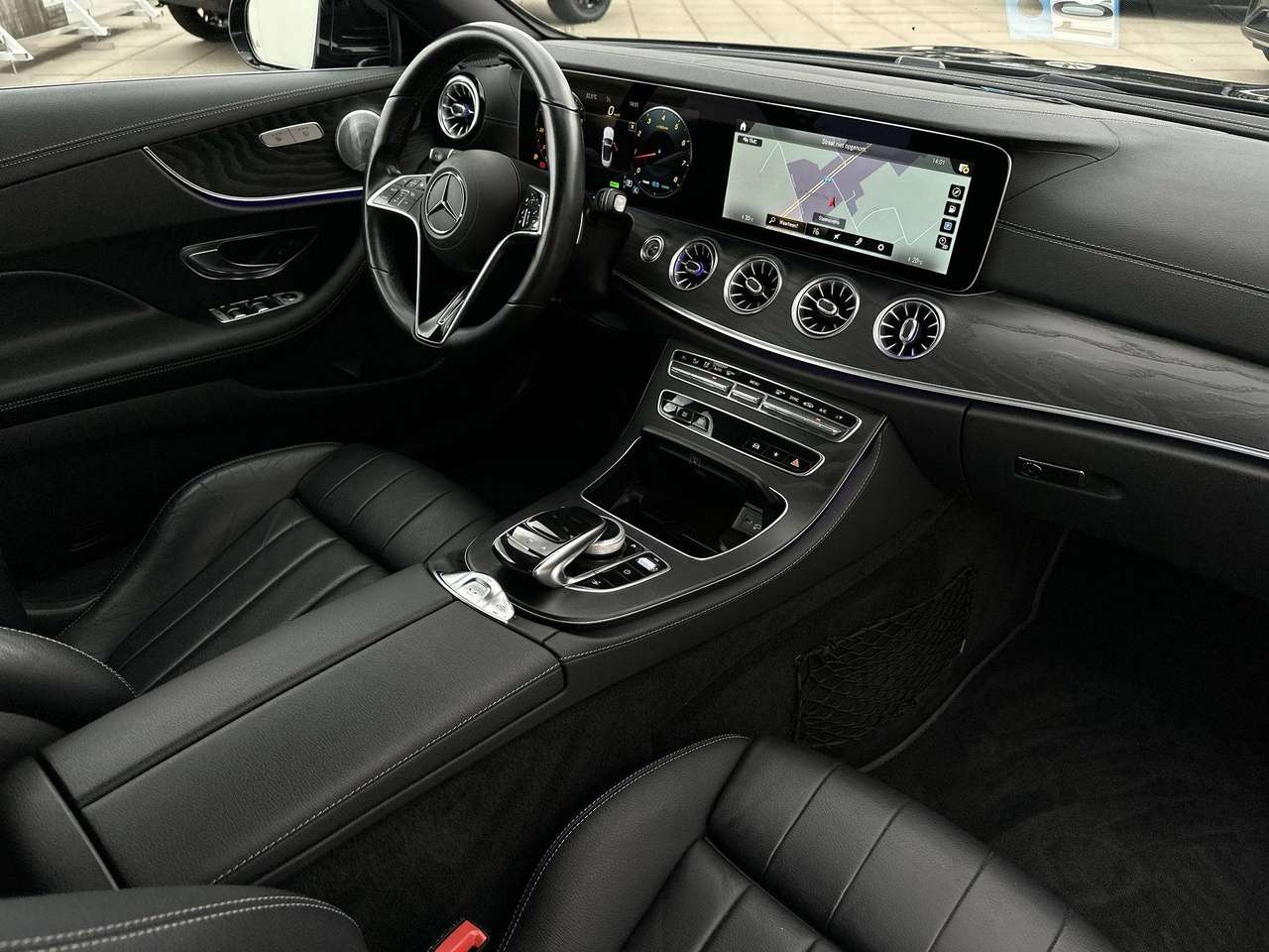 Mercedes-Benz E 200 Cabriolet E 200 (EU6d-TEMP) Leder smartphone integratie sfeerverlichting — foto 13 van 17