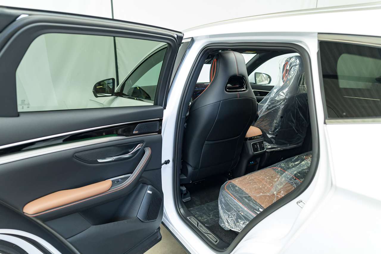 BYD Seal U ONMIDDELIJK LEVERBAAR!||BYD Seal U Boost pHEV | NIEUW | 6J GARANTIE — foto 13 van 25