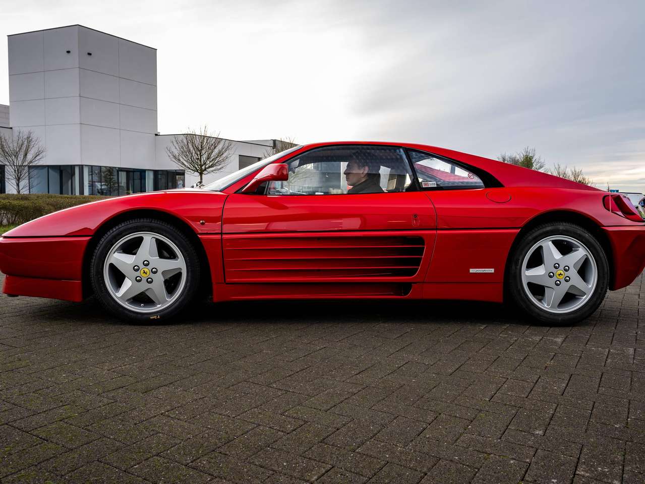 Ferrari 348 GTB pre-production — foto 7 van 18
