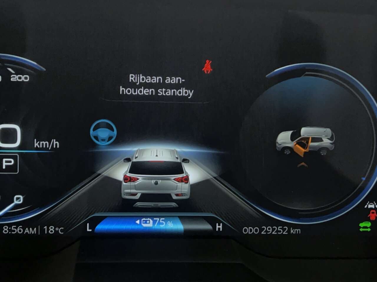 SsangYong Korando e-Motion/Titanium/Navi/Leder/Camera — foto 11 van 22