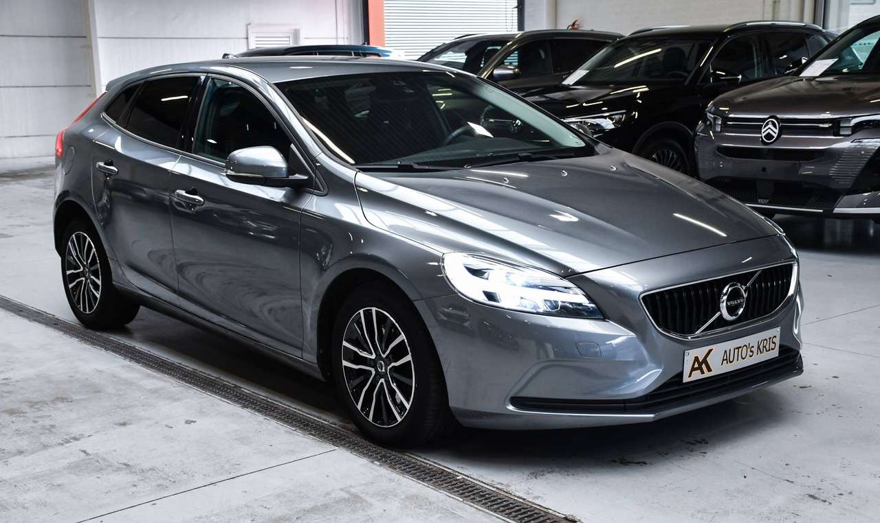 Volvo V40 V40 2.0 T2 Kinetic - NAVIGATIE / BLUETOOTH / ZTELVERWARMING / PDC / CC — foto 2 van 16