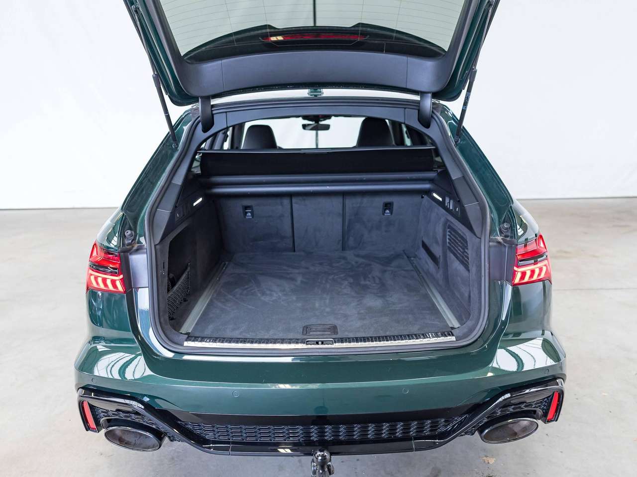 Audi RS6 GARANTIE|CARBON|ALCANTARA|KEYLESS|ZETELVERW.|SFEERVERL.|HEAD-UP|LUCHTVERING|ACC|LA| — foto 14 van 25