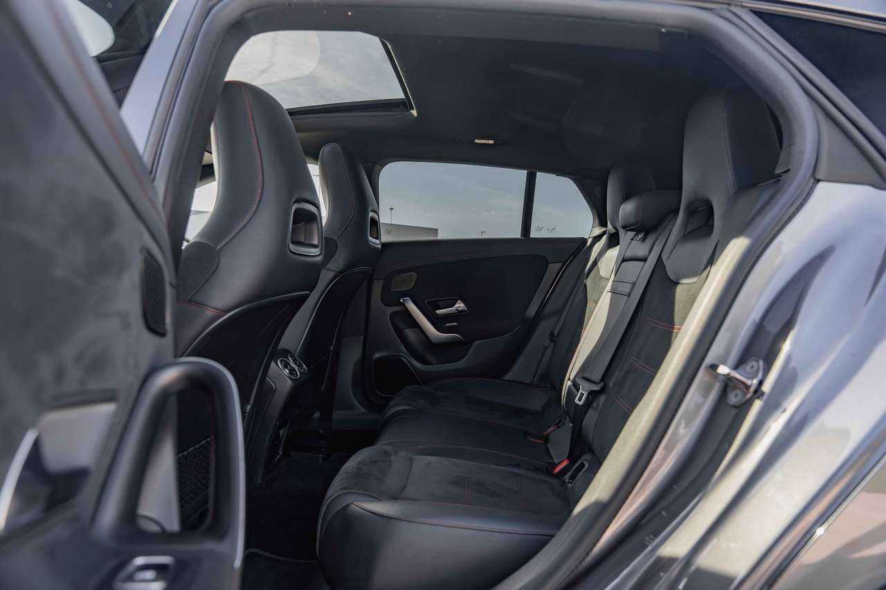 Mercedes-Benz CLA 250 (2022) — foto 22