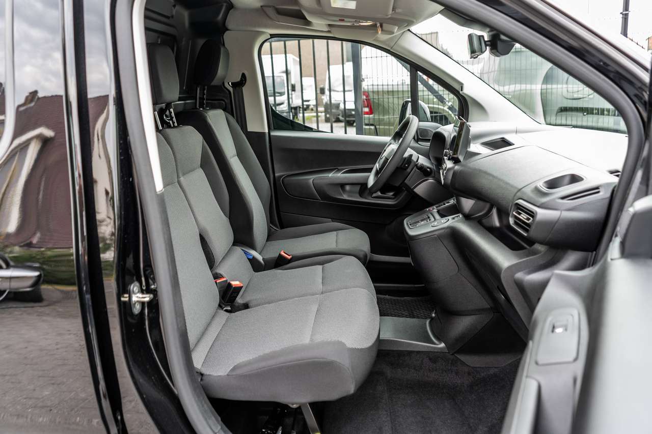 Citroen Berlingo XL 1.5HDi - Automaat - Navigatie/ Camera / LED  - 23.000 ex — foto 11 van 16