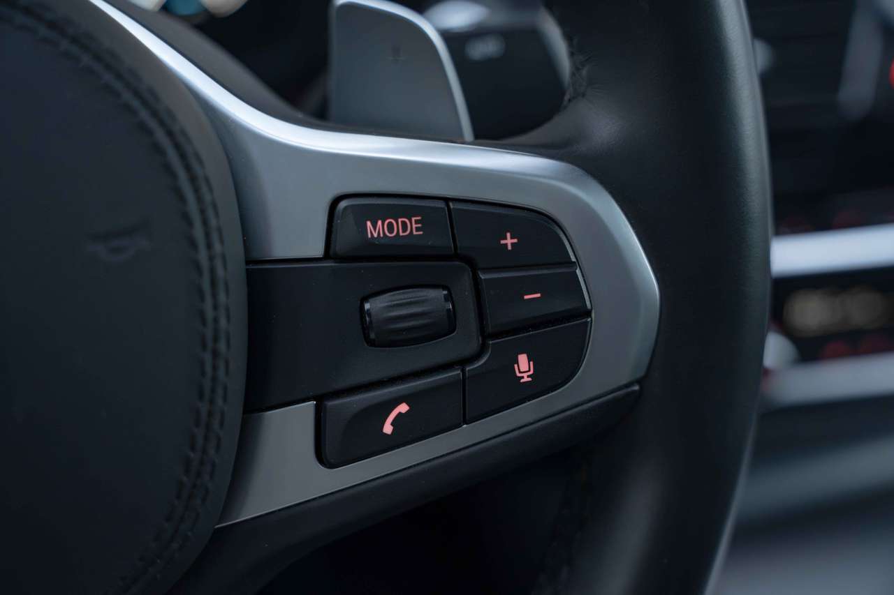 BMW 530 e M-Sport LASER/OPENDAK/H&K/HUD/360°/19"/MEMORY/DAB — foto 16 van 25