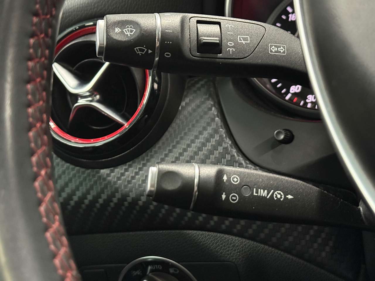 Mercedes-Benz A 45 AMG 4-Matic Face-lift Performance 2017 — foto 19 van 23
