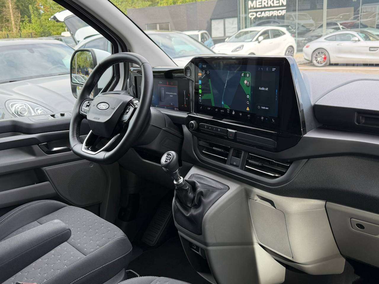 Ford Tourneo Custom TITANIUM 9PL CARPLAY CAMERA — foto 5 van 19