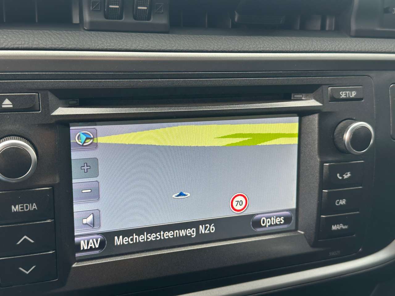 Toyota Auris 1.8i Hybride  HSD Premium CVT 20000km — foto 15 van 18