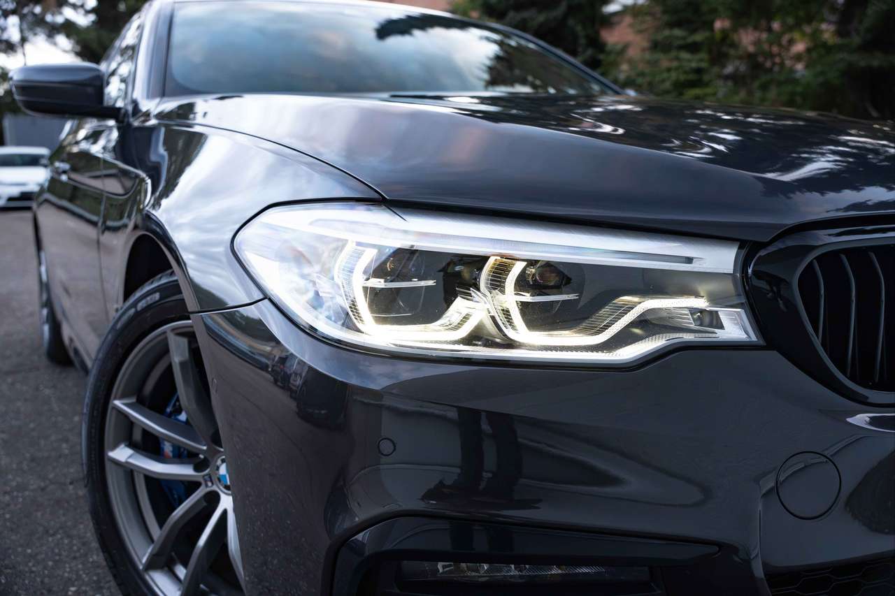 BMW 530 e M-Sport LASER/OPENDAK/H&K/HUD/360°/19"/MEMORY/DAB — foto 23 van 25