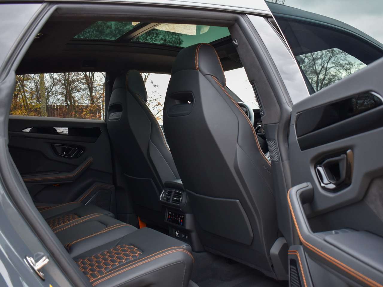 Lamborghini Urus S - Belg./ 1st Eig./ Lambo Service - BTW/ TVA/ VAT — foto 14 van 25
