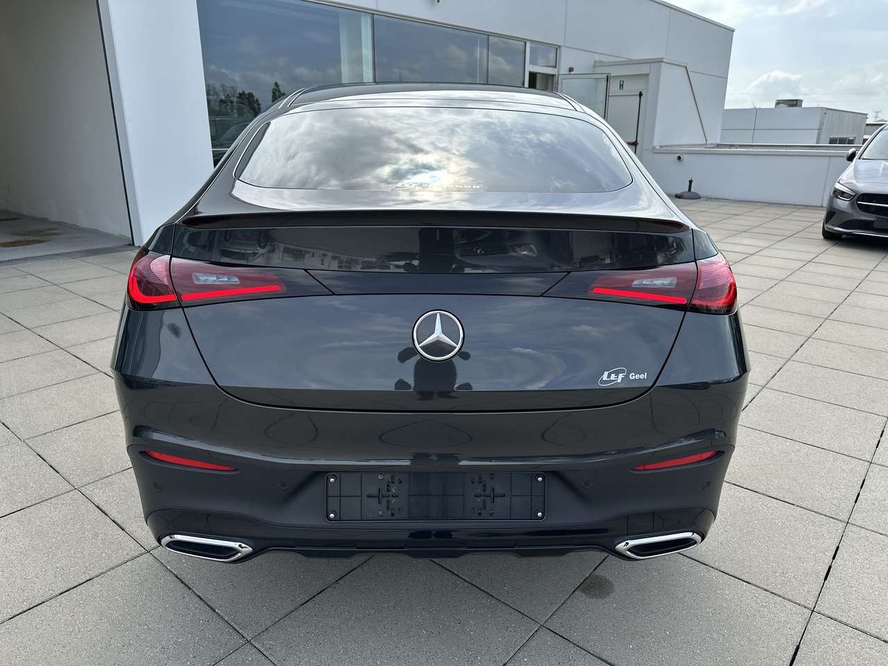 Mercedes-Benz GLC 200 Coupé AMG Line Pano dak Trekhaak  Air Body Control 20" FULL FULL OPTION!!! — foto 6 van 18