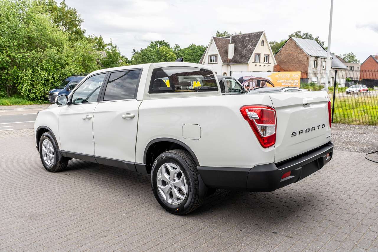 KGM Musso Grand 2.2D 4X4 Style - Automaat - 29.600ex — foto 7 van 19