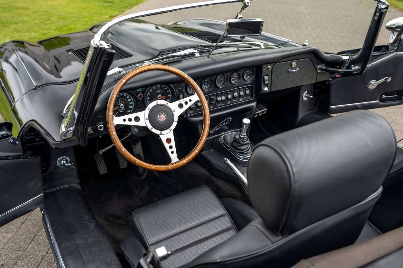 Jaguar E-Type 4.2 cabrio 5 speed — foto 15 van 25