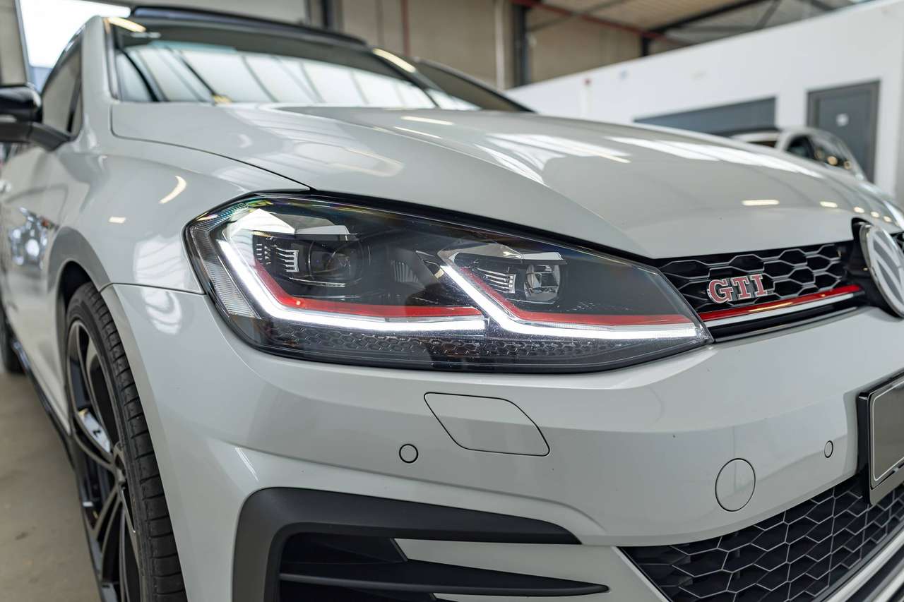 Volkswagen Golf GTI TCR|PANO|ALCANTARA|CAMERA|KEYLESS|ACC|LA|ZETELVERW.|GARANTIE| — foto 9 van 25