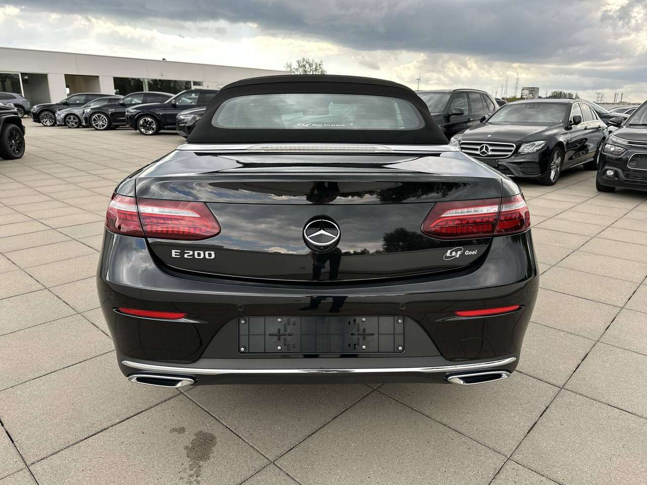 Mercedes-Benz E 200 Cabriolet E 200 (EU6d-TEMP) Leder smartphone integratie sfeerverlichting — foto 6 van 17