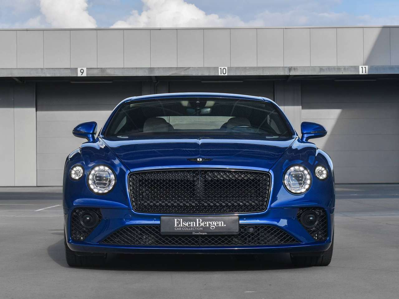 Bentley Continental GT 6.0 BiTurbo W12 / New Model / Sequin Blue / Full History — foto 4 van 25